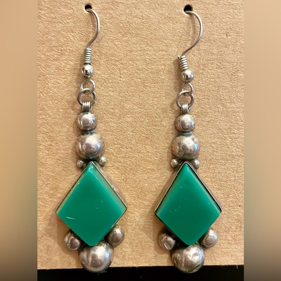 Wow what a find!  Plated 925 Guadalupe Mexico. Beautiful Earrings - Picture 1 of 4